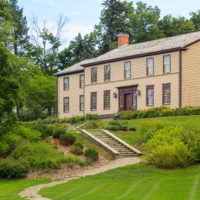Battlefield House Museum & Park – National Historic Site