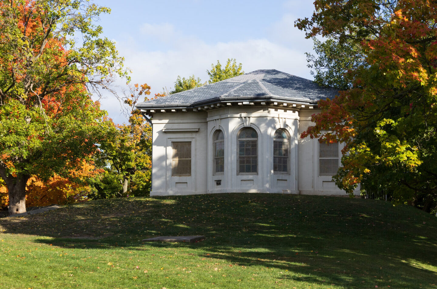 Naval Touring in the Hamilton Cemetery